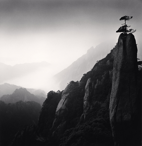 英国摄影师Michael Kenna黑白黄山摄影作品1.jpg