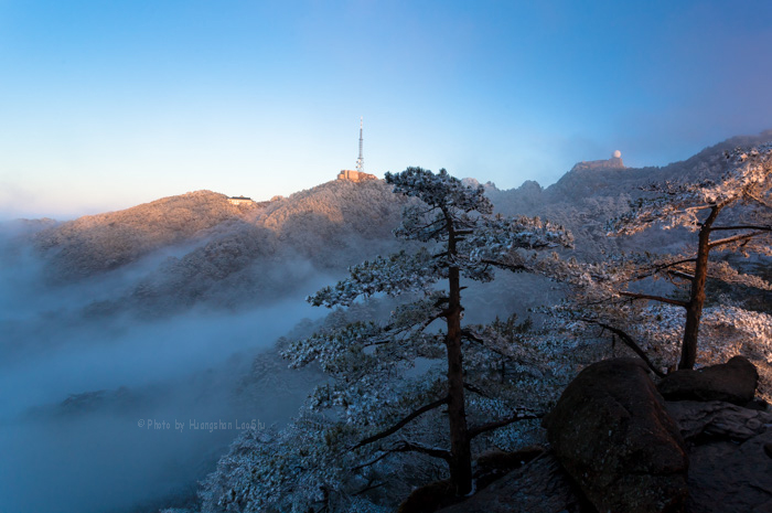 冬季黄山摄影：寒风中的等候，只为揭开面纱那一瞬间2.jpg